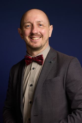 Rob Wakeling - Bow Tie Teacher Limited 