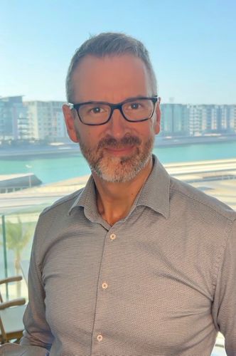 Darren Coxon - Kompass Education 