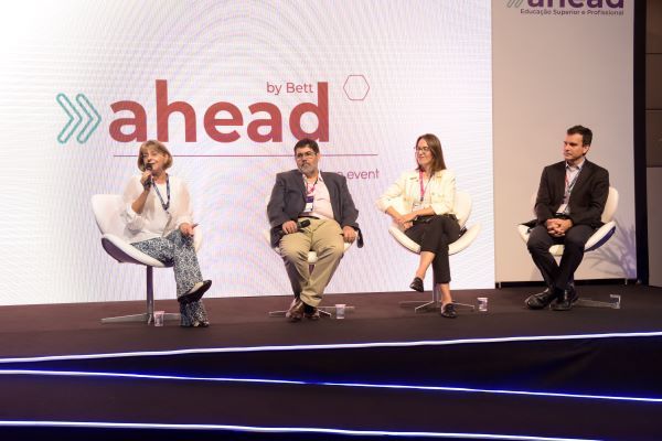 Ahead by Bett mostra que a tecnologia &eacute; uma aliada da educa&ccedil;&atilde;o superior