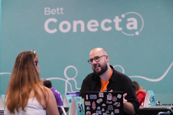 Bett Conecta promove mais de 800 reuni&otilde;es durante tr&ecirc;s dias na Bett Brasil