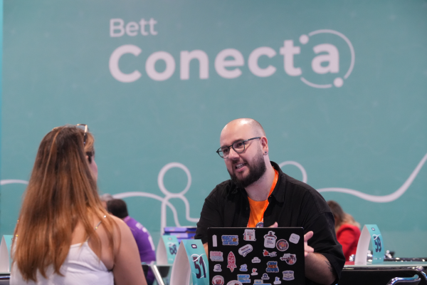 Bett Conecta promove mais de 800 reuniões durante três dias na Bett Brasil