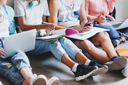 A educação na era da Inteligência Artificial: entenda o que é ChatGPT e seus impactos educacionais