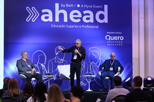 Ahead by Bett: painel fala sobre EAD no ensino superior no Brasil