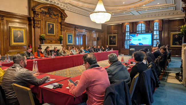 Delega&ccedil;&atilde;o Bett UK: encontro com governo brit&acirc;nico gera novas ideias para a educa&ccedil;&atilde;o no Brasil