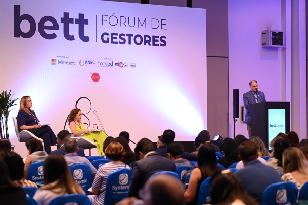 Fórum de Gestores promove debates essenciais para gestão escolar na educação básica