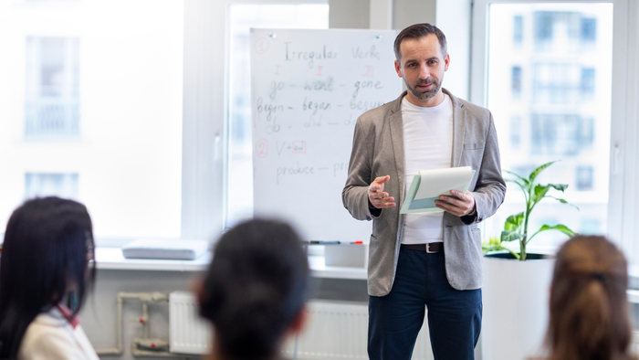 No ensino superior quem está decidindo é o professor