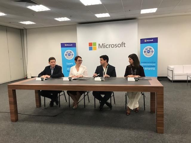 Microsoft firma parceria com associa&ccedil;&otilde;es de ensino para capacita&ccedil;&atilde;o em Intelig&ecirc;ncia Artificial