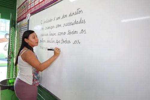 MEC abrirá 1,2 milhão de vagas em curso de educação inclusiva