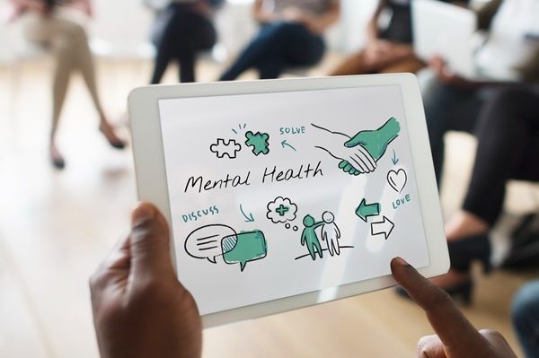 Nova NR-1 refor&ccedil;a aten&ccedil;&atilde;o &agrave; sa&uacute;de mental no ambiente escolar e profissional
