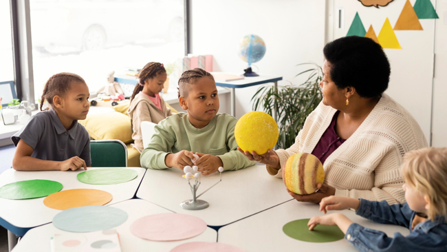 Neurodiversidade exige mudan&ccedil;a estrutural nas escolas