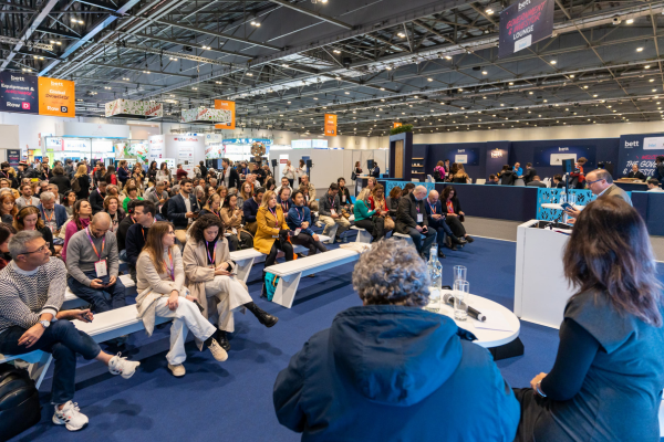 Painel destaca inova&ccedil;&otilde;es educacionais do Brasil na Bett Show UK