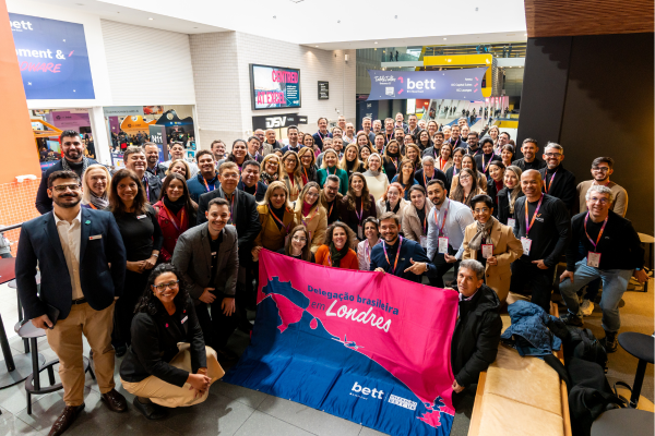 Imers&atilde;o educacional em Londres inspira ideias e novas perspectivas para mais de 200 educadores brasileiros