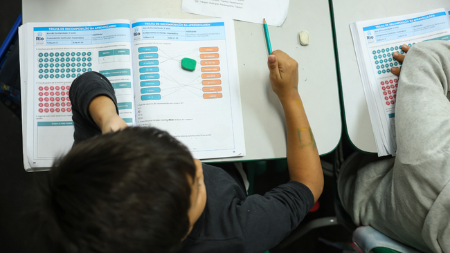 O que 16 vozes revelam sobre transformar a educa&ccedil;&atilde;o no Brasil