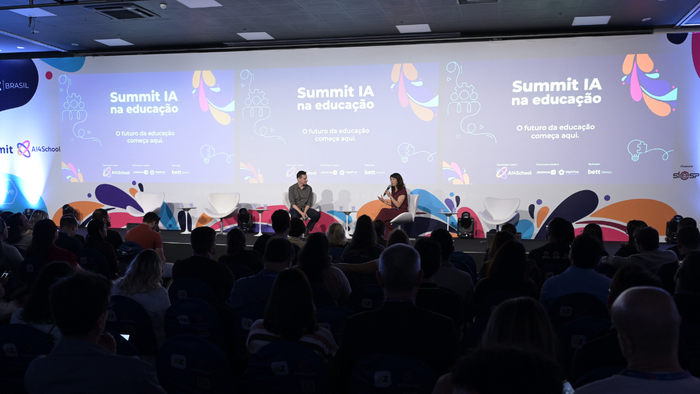 Summit IA debate aplicações práticas e impactos da inteligência artificial na educação