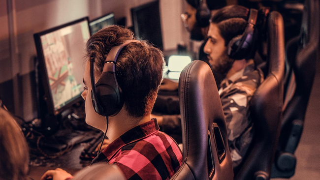 Bolsas de e-sports nos EUA: fatos, dilemas e o que interessa &agrave; escola brasileira