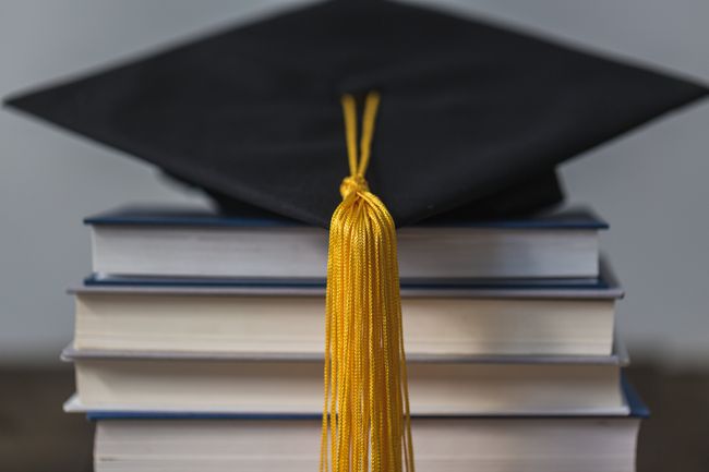 Como a Universidade P&uacute;blica est&aacute; lidando com o desafio das aulas n&atilde;o presenciais?