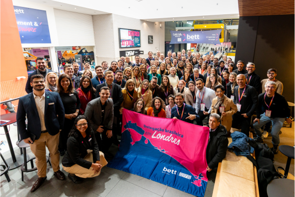 Imersão educacional em Londres inspira ideias e novas perspectivas para mais de 200 educadores brasileiros