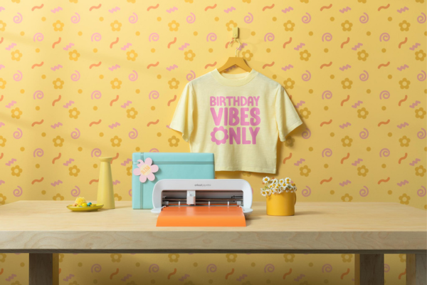 Cricut apresenta nova máquina de corte durante a Bett Brasil 2025