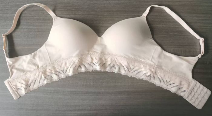 Seamless stripe knitting/bra/multi-color jacquard knitting