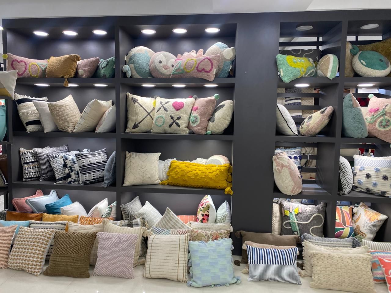 Radiance Industries – Home Textile Furnishings Manufacturer & Exporter