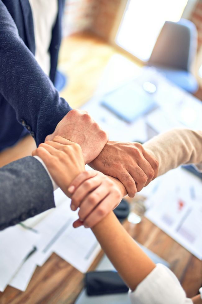 The power of collaboration: how teams unite to drive a successful sourcing strategy