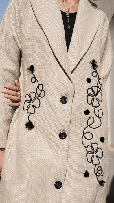 Coat with embroidery