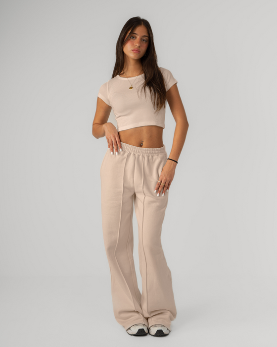 Wide leg pants