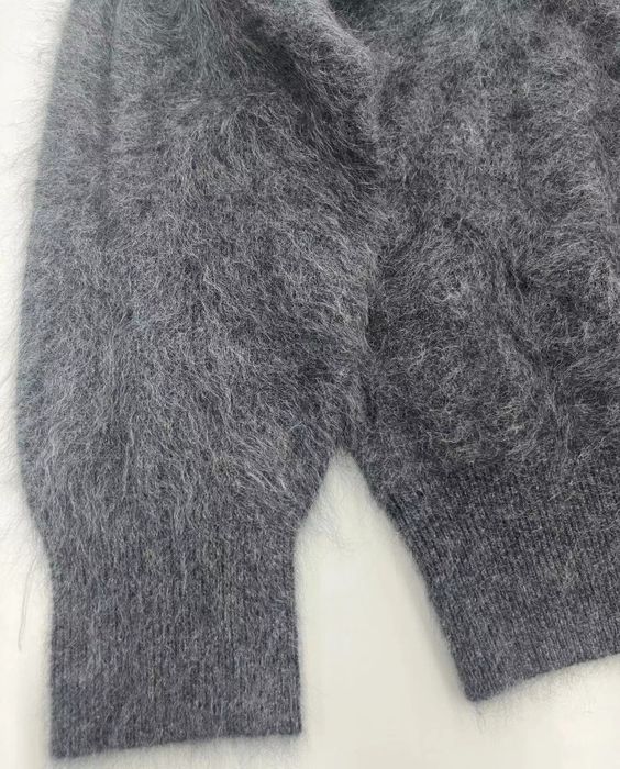 Washed hairy cashmere V-neck pullover