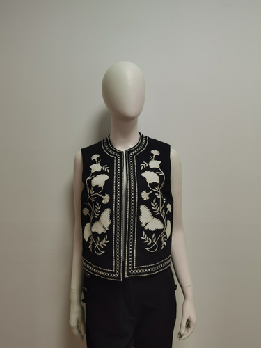 Ladies top wear