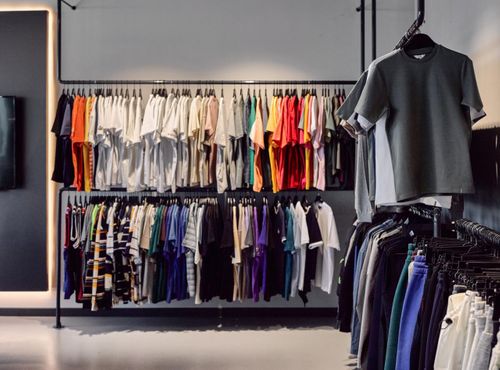 Tops & Tshirts