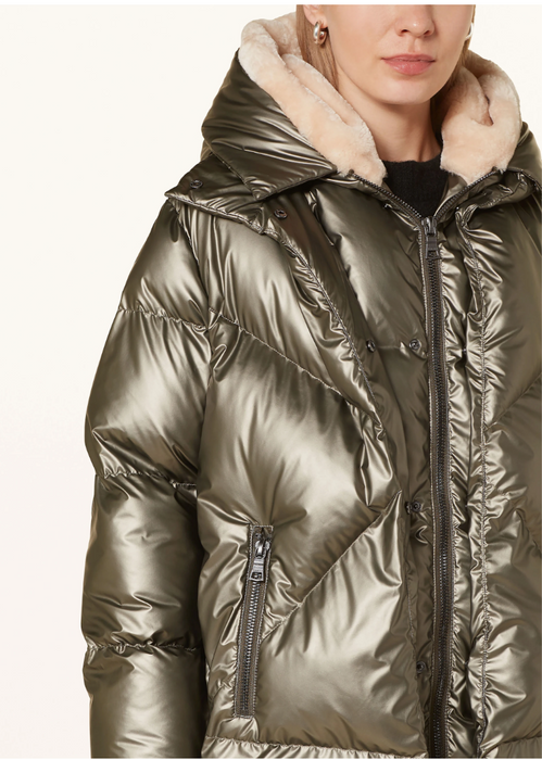 Quilted water repellant jacket