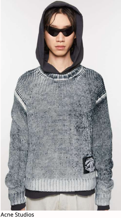 Washed printed knitwear