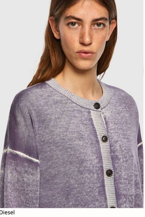 Washed printed knitwear