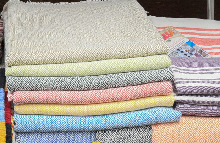 Handloom woven Cotton Throws/blankets