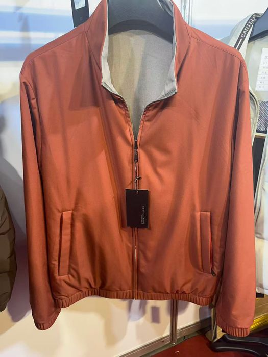 reversible jacket with ultra light padding