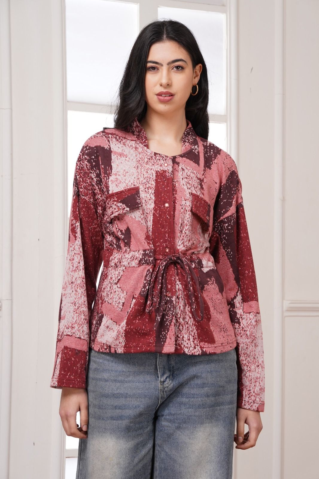 Women’s Printed Tops & Lightweight Layering Styles