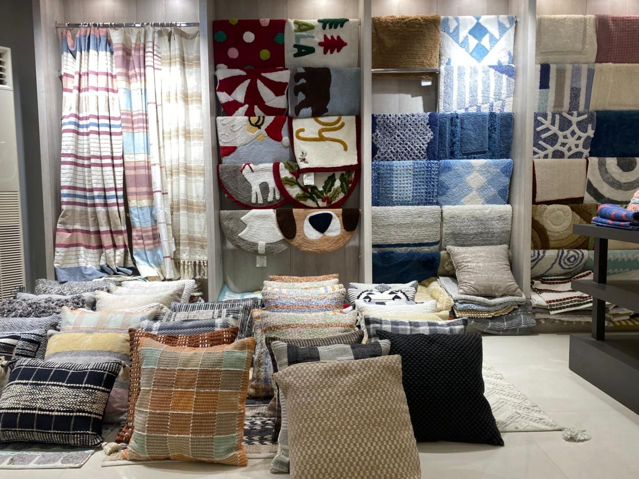 Radiance Industries is a leading manufacturer and exporter of premium home textile and furnishing products