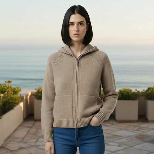 Claire = 100% Cashmere