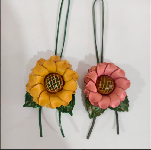 Genuine leather flowers