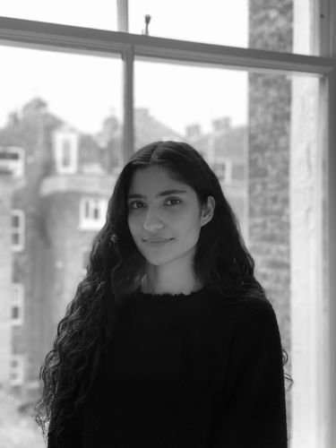 Neloufar Taheri