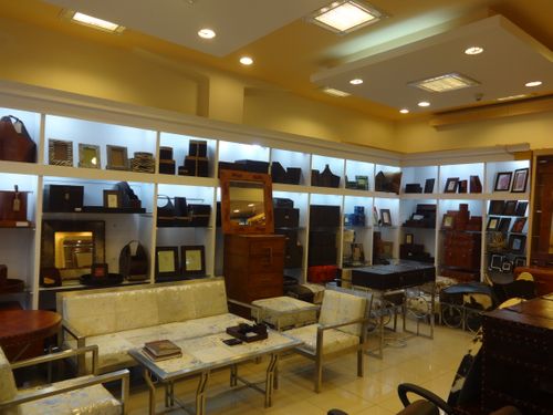 LEATHER HANDMADE HANDICRAFT ITEMS