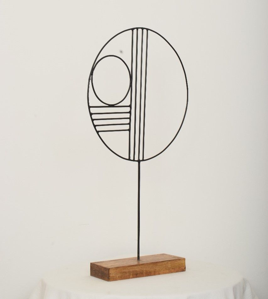 Leaf Hollow Sculpture With Stand