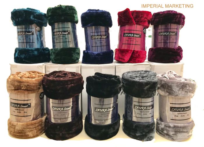 Blankets & throws