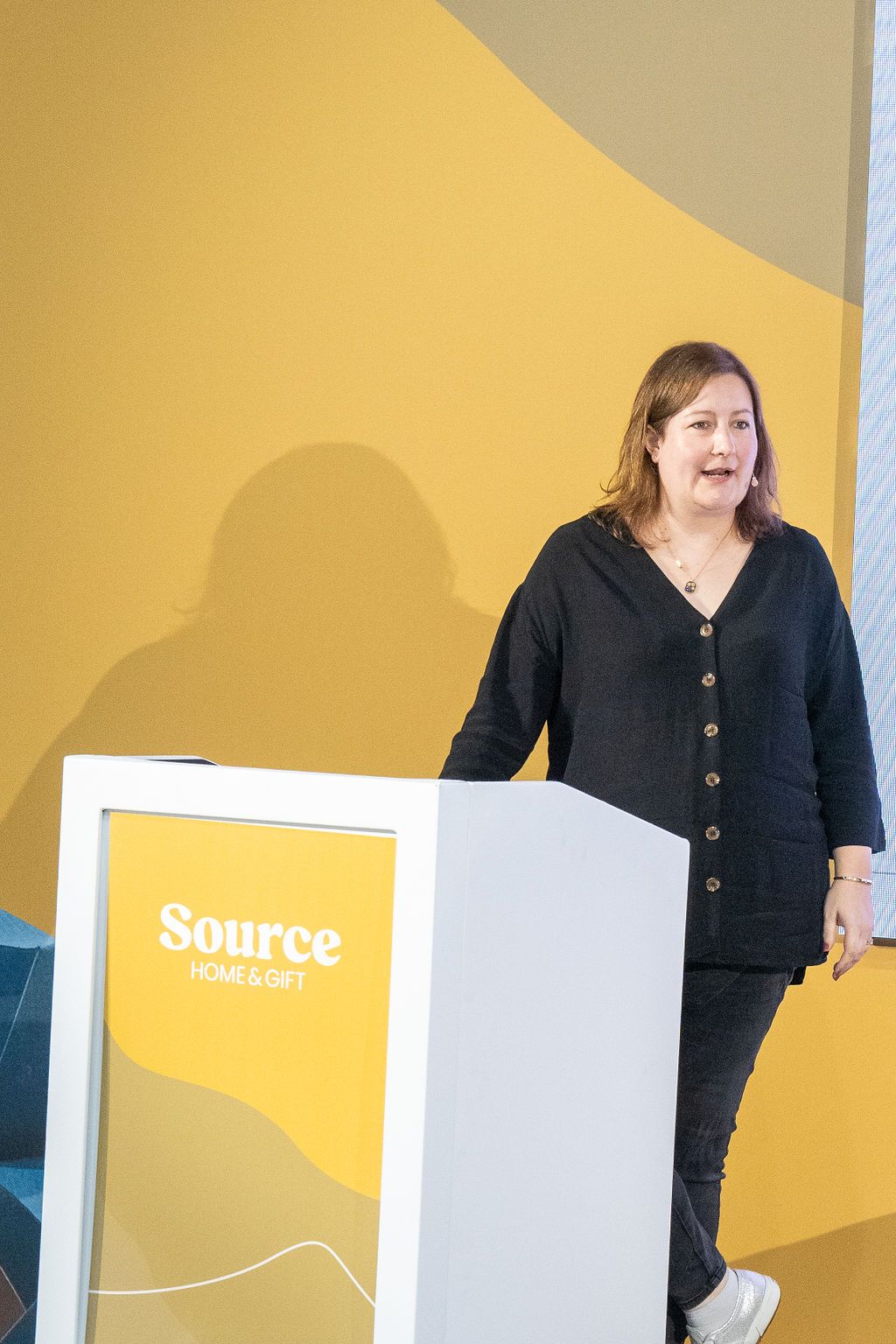 How To Source From New Regions Sara Allbright, Co-Founder and Director, Retail 100 Consulting