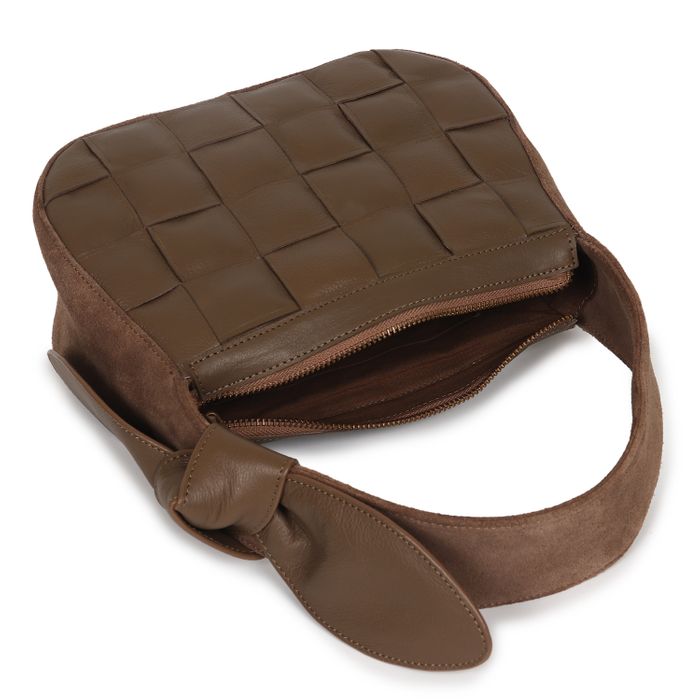 Quilted leather hand bag