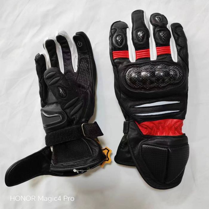 moto gloves