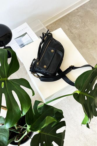 The Artisan Leather Fanny Pack