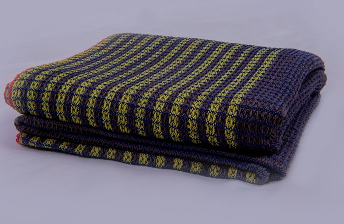 HANDWOVEN THROWS