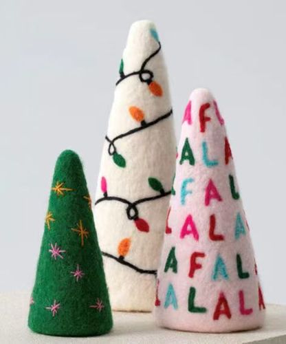 XMAS WOOL TREE