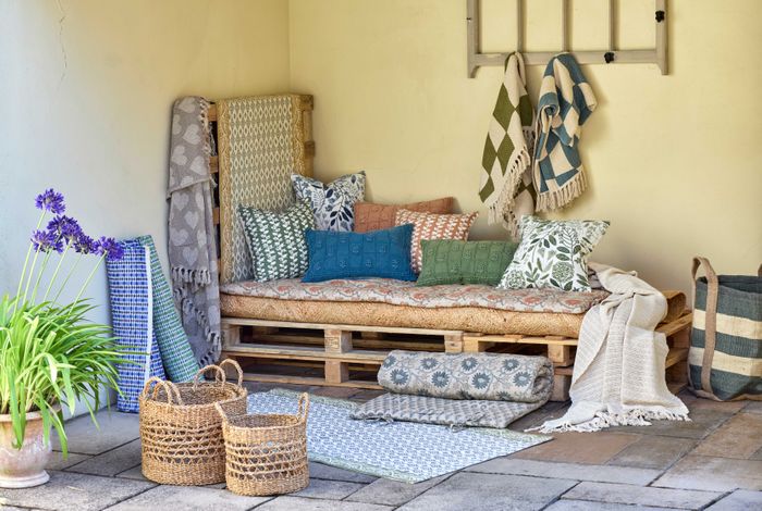 Cushions and Throws